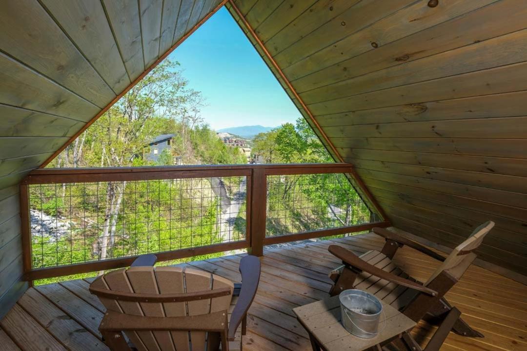 Вилла Mountain Time Гатлинбург Экстерьер фото