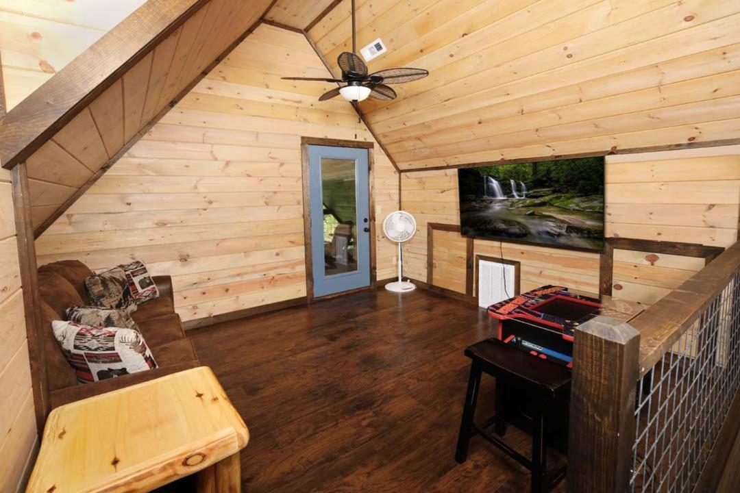 Вилла Mountain Time Гатлинбург Экстерьер фото