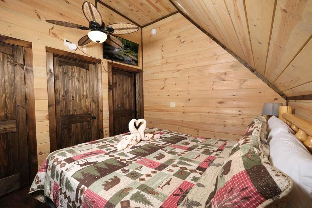 Вилла Mountain Time Гатлинбург Экстерьер фото